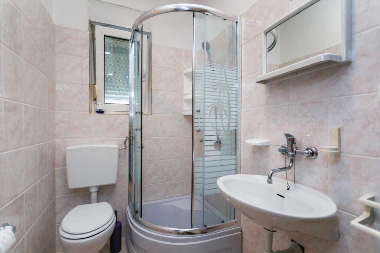 Holiday House Snjezana คิร์ก ภายนอก รูปภาพ