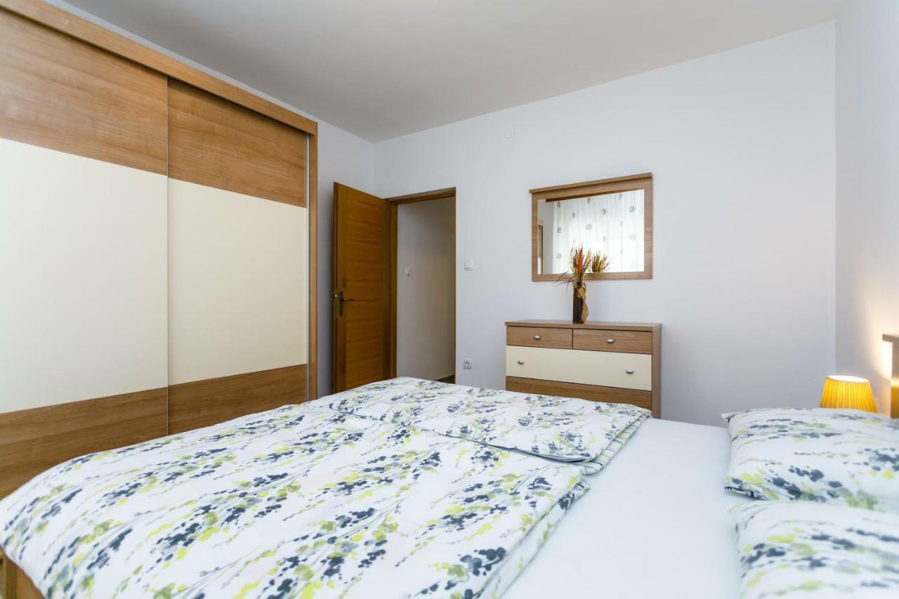 Holiday House Snjezana คิร์ก ภายนอก รูปภาพ