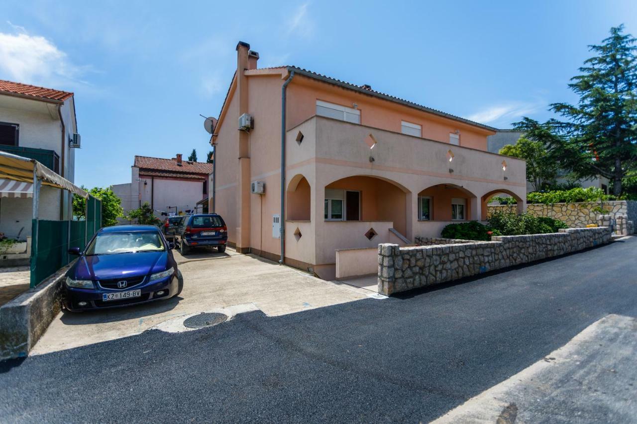 Holiday House Snjezana คิร์ก ภายนอก รูปภาพ