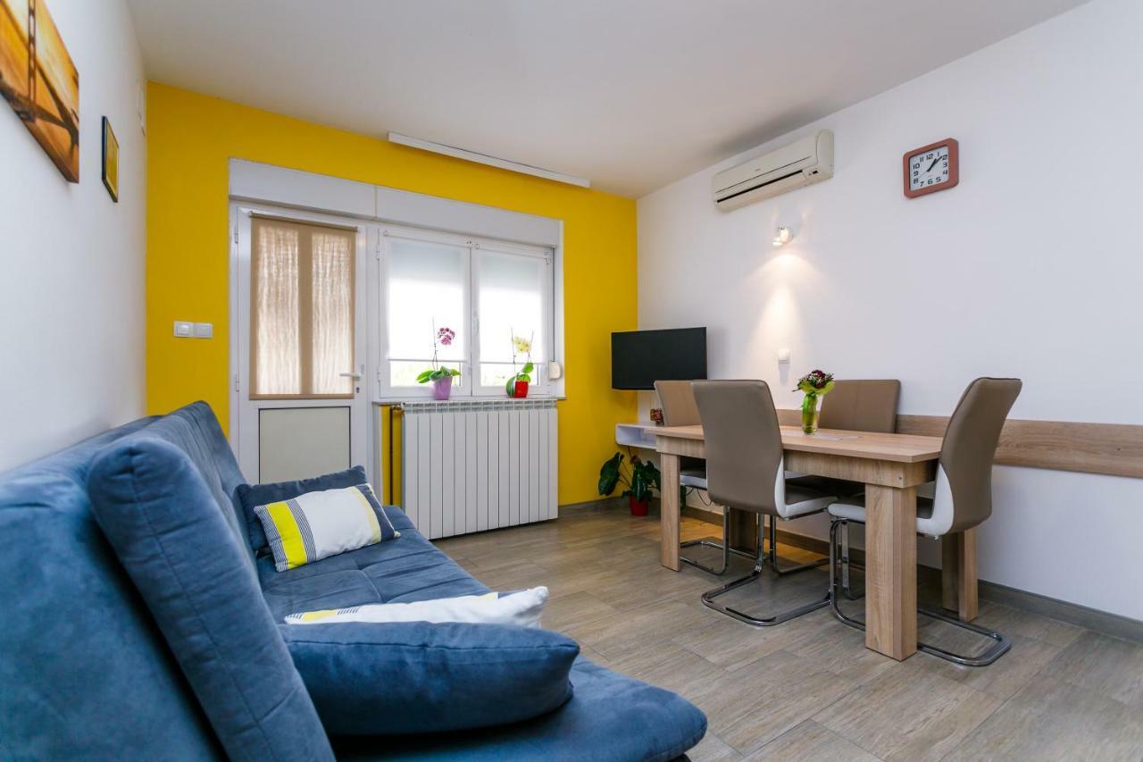 Holiday House Snjezana คิร์ก ภายนอก รูปภาพ